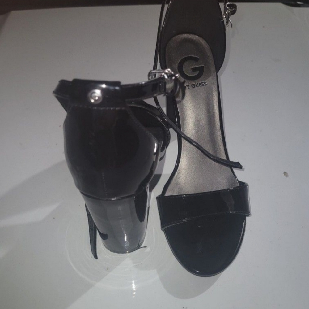 Black Guess heels